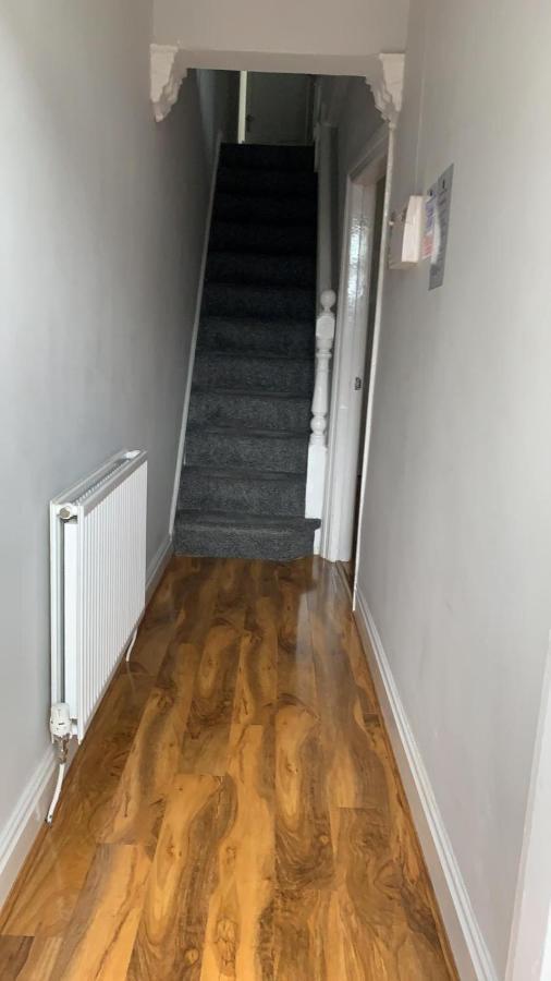 Anfield House 2 Bedroom 2 Mins From Anfield Stadium Sleeps 7 Liverpool Kültér fotó